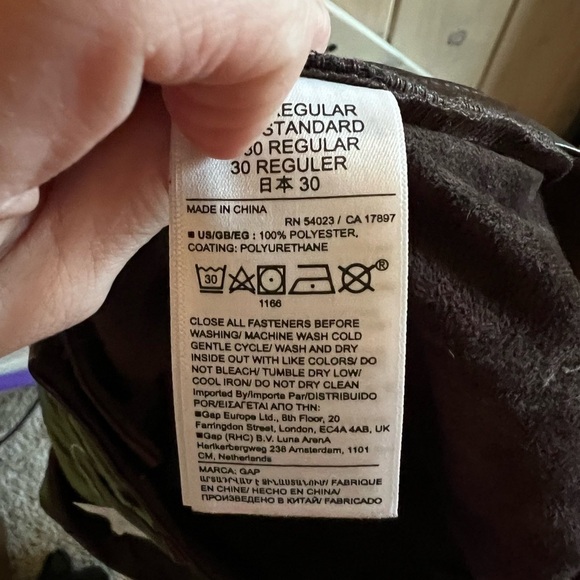 NWT GAP Vintage Slim High Rise Faux Leather Pant - Picture 7 of 9